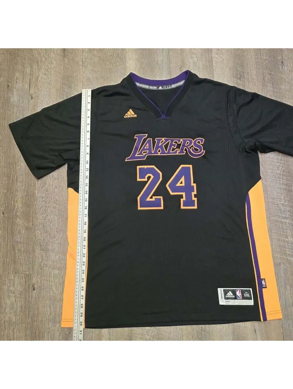 Kobe Bryant Hollywood Nights Lakers Adidas black sleeve Jersey Medium mamba NWOT
